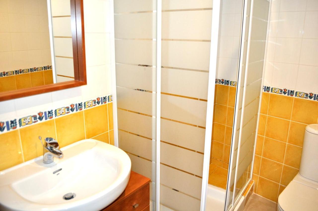 Suenos De Mar F5, 2 Dormitorios, Puerto Nautico, By Bookindenia Dénia